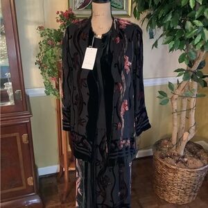 Elegant Black Velvet Floral Jacket and Skirt Set